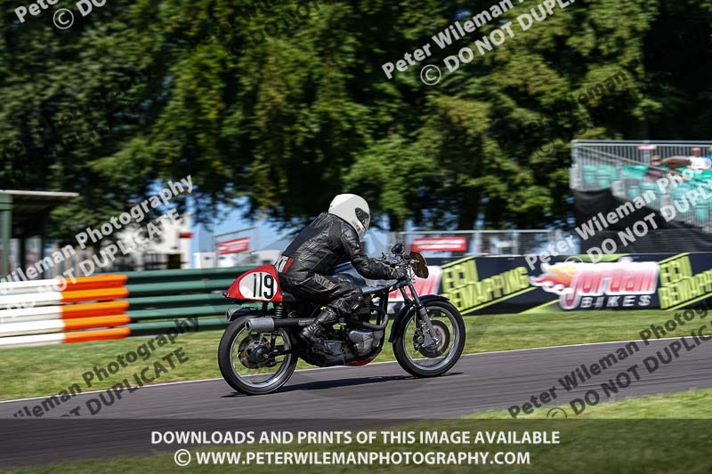 Vintage motorcycle club;eventdigitalimages;mallory park;mallory park trackday photographs;no limits trackdays;peter wileman photography;trackday digital images;trackday photos;vmcc festival 1000 bikes photographs